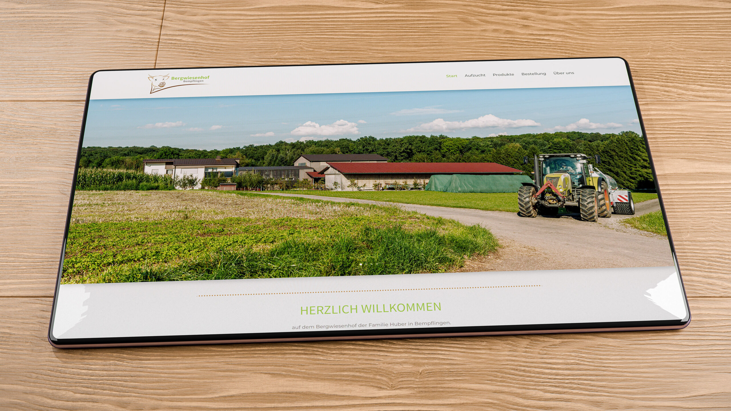 Desktopdarstellung der Website des Bergwiesenhofs Bempflingen.